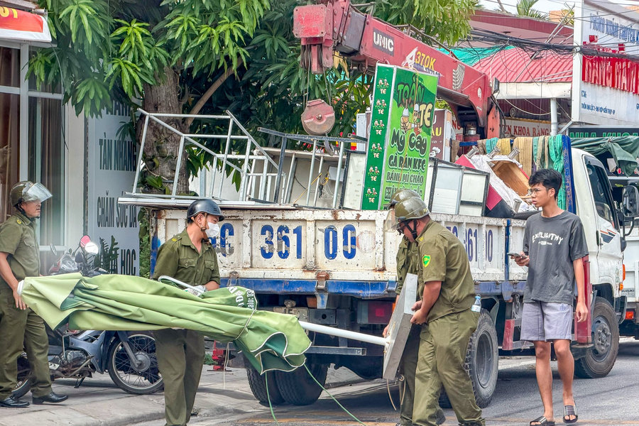 10 hành vi vi phạm về biển hiệu có thể bị phạt đến 40 triệu đồng