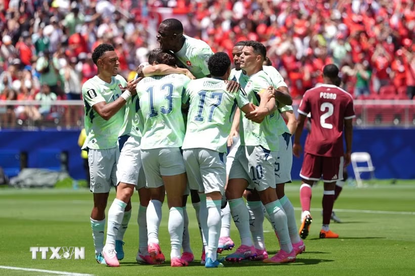 Qatar tạo nên địa chấn, giành điểm số lịch sử tại World Cup