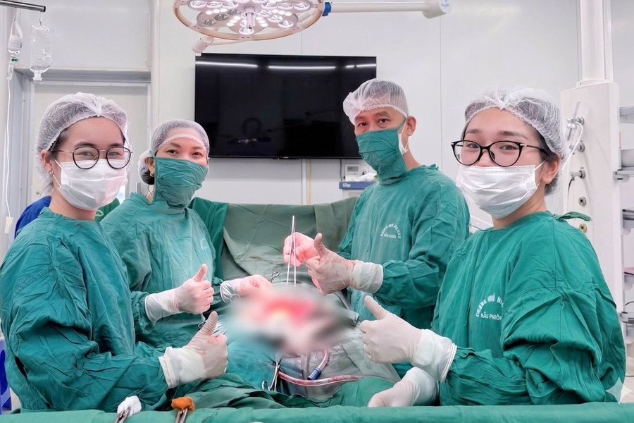 Thai phụ 36 tuần bị chấn thương sọ não nặng đã xuất viện khỏe mạnh cùng con