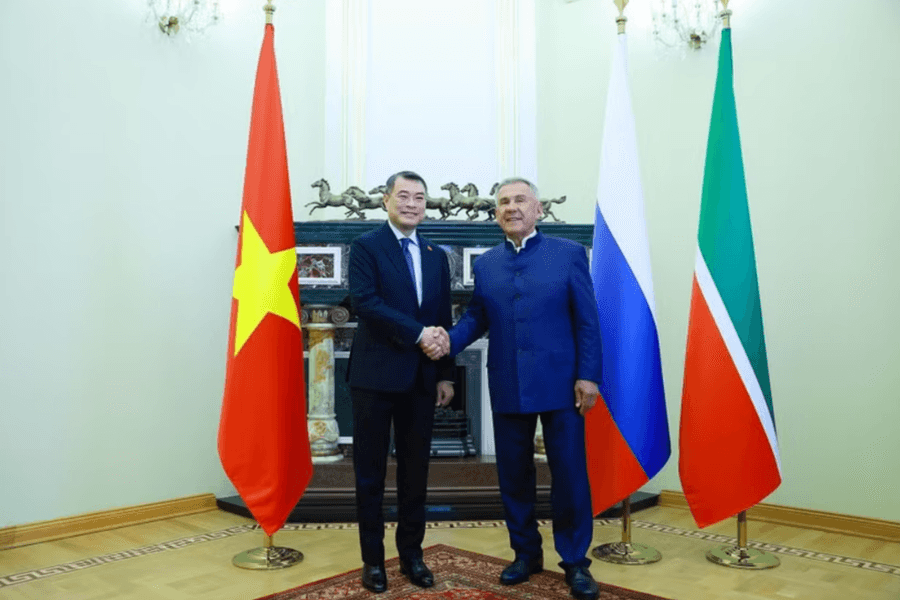 Thủ tướng Lê Minh Hưng gặp người đứng đầu Cộng hoà Tatarstan