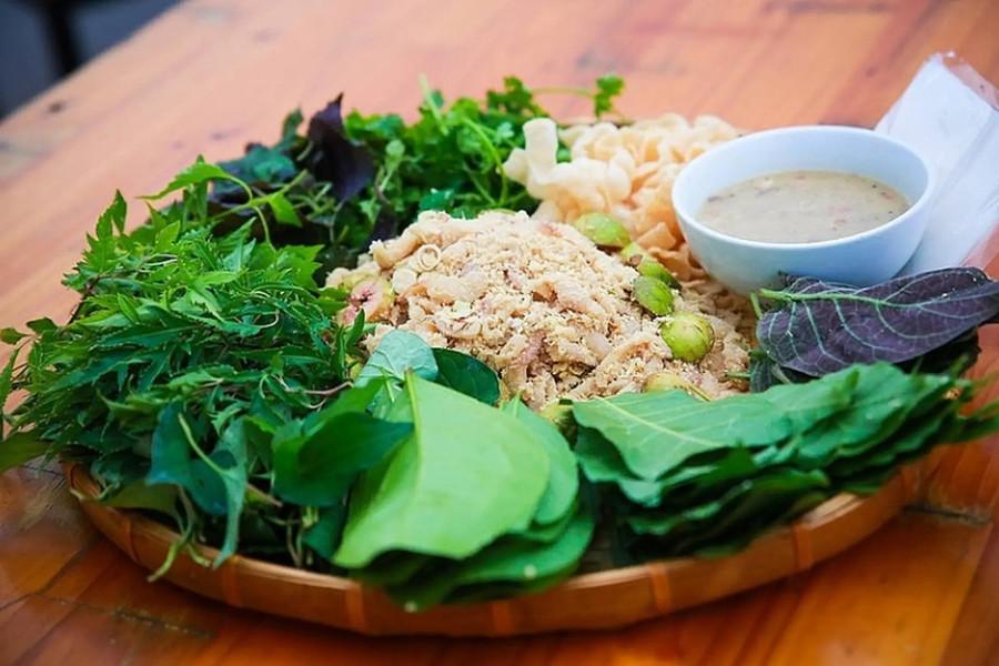 Thú vị đặc sản gỏi cá quả củ chuối Hải Phòng