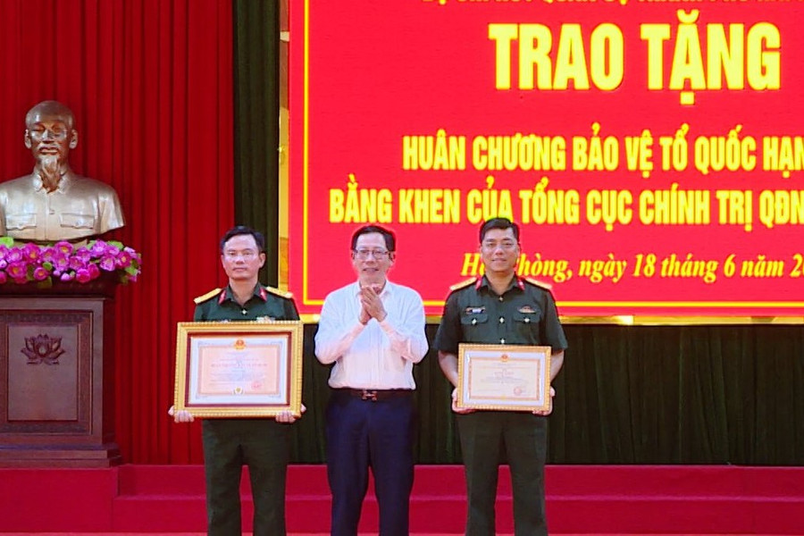 Tham mưu thực hiện hiệu quả nhiệm vụ quốc phòng, quân sự địa phương