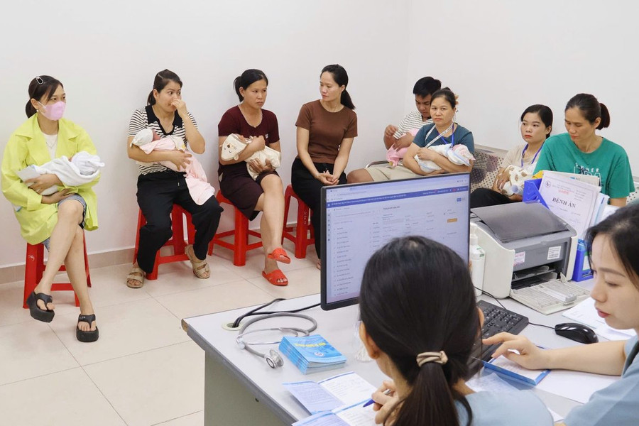 Bệnh viện Phụ sản Hải Dương khám, tư vấn sức khỏe miễn phí cho trẻ em