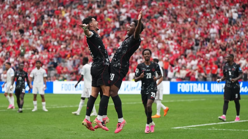 Tuyển Canada thắng Qatar 6 - 0