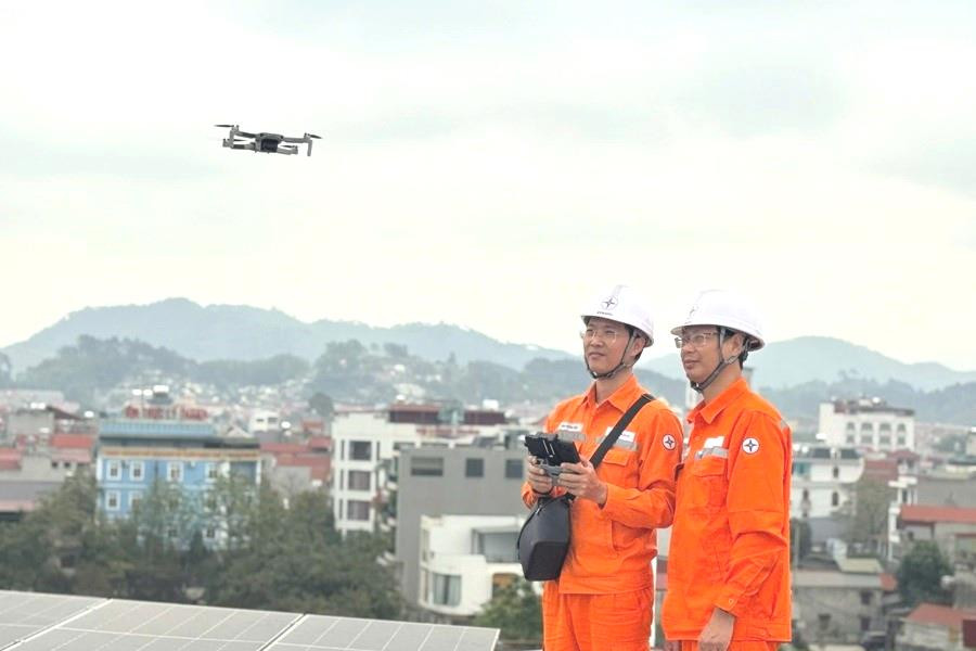 Đồng bộ giải pháp bảo đảm cung ứng điện cao điểm hè tại miền Bắc