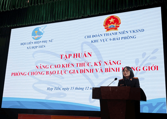 Vì sao anh Hoàng đập vỡ chiếc vợt pickleball của vợ?