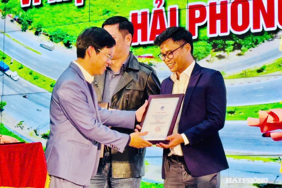 Central press helps promote Hai Phong’s image