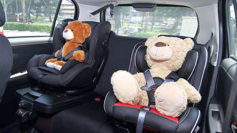 Không có ghế trẻ em trên xe ô tô bị phạt bao nhiêu tiền?