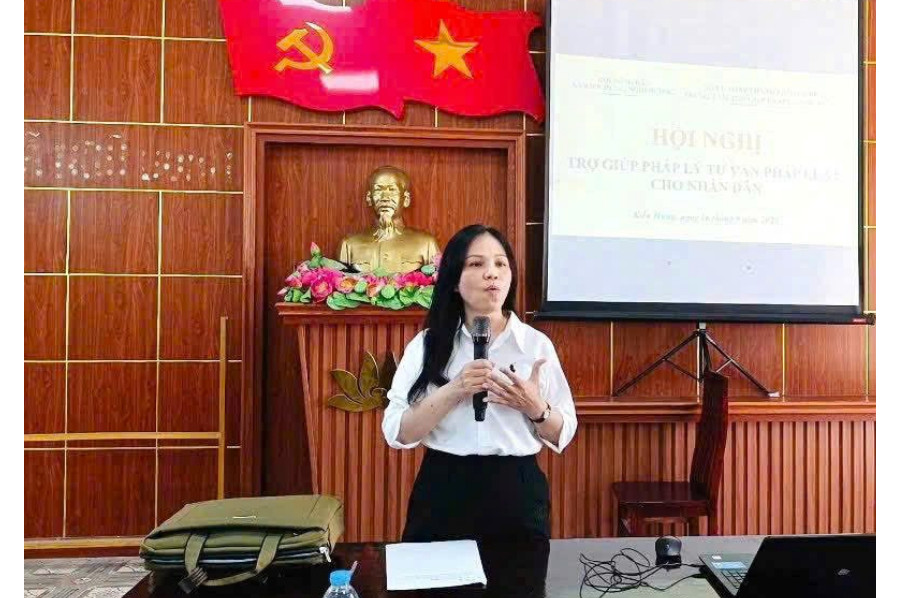 Bộ Tư pháp đề xuất siết chặt các quy định nhận con nuôi