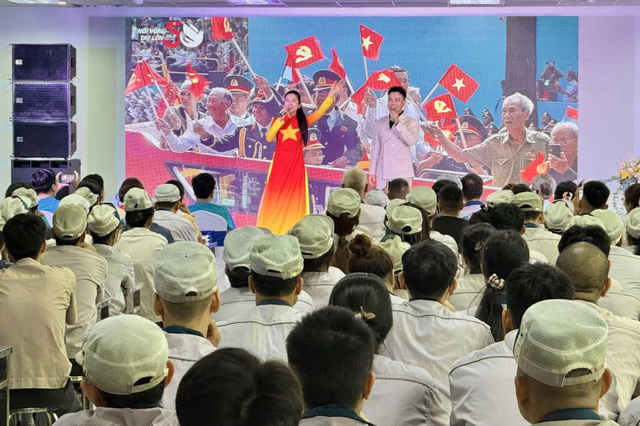 Đưa văn hóa, văn nghệ đến với người lao động