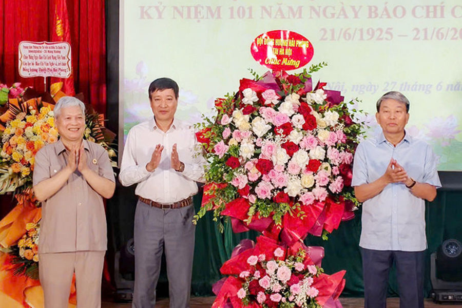 Người làm báo Hải Phòng tại Hà Nội chung sức vì sự phát triển của thành phố Cảng