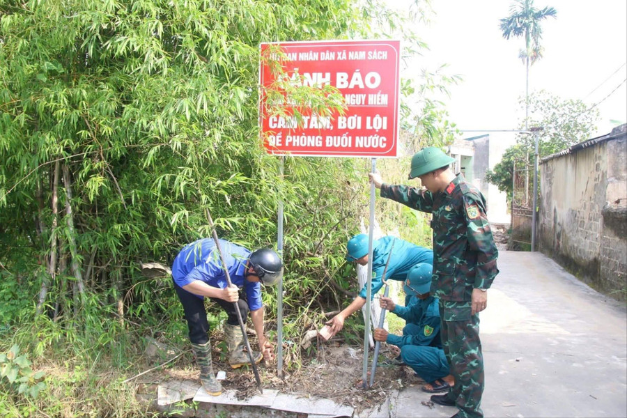 Áp dụng chính sách tinh giản biên chế do tổ chức lại Ban Chỉ huy quân sự xã