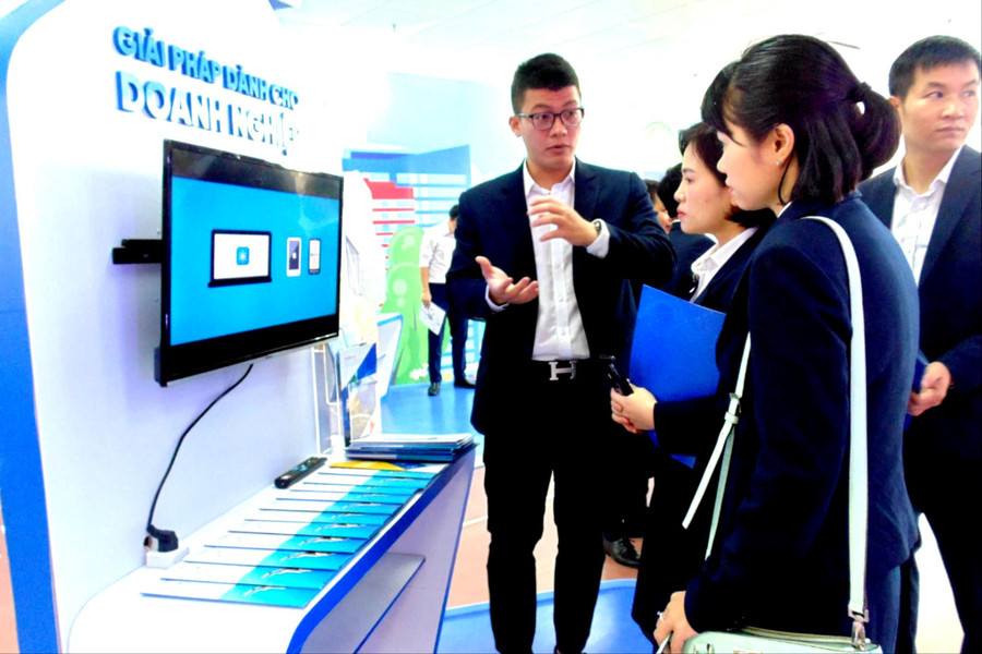 Tăng sức cạnh tranh từ chuyển đổi số