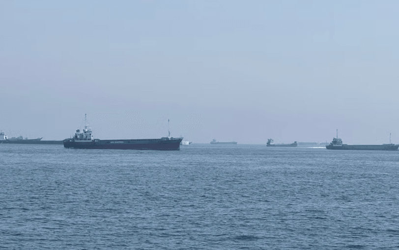 Eo biển Hormuz nhộn nhịp trở lại sau thỏa thuận ngừng bắn Mỹ - Iran
