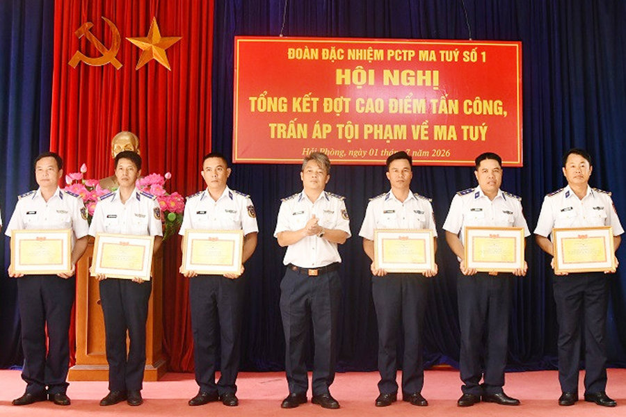 Cảnh sát biển triệt phá 10 chuyên án ma túy, bắt giữ 21 đối tượng trong tháng cao điểm