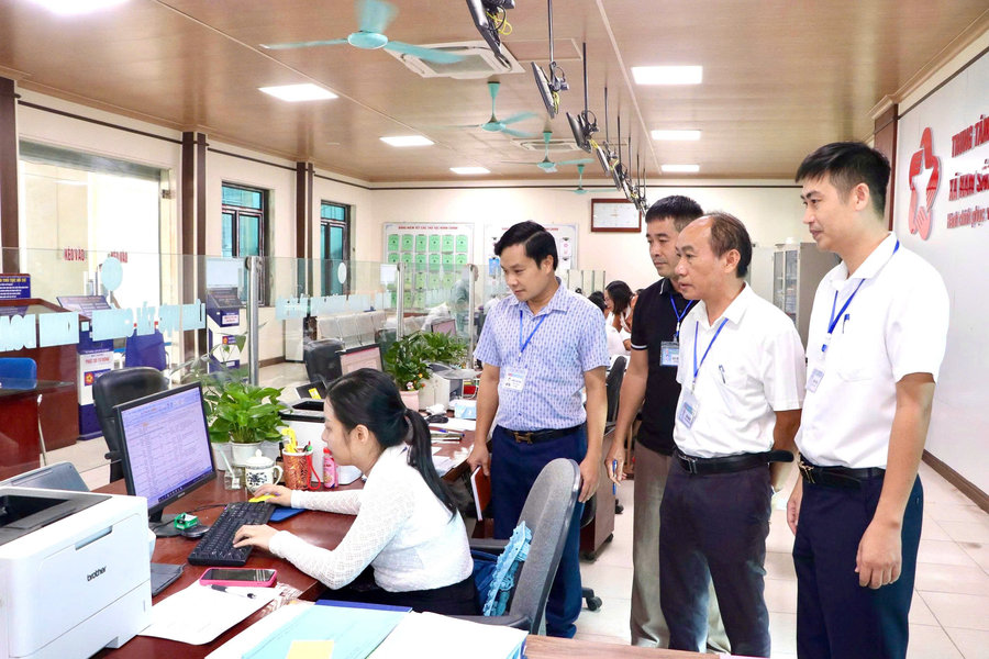 Thực hiện nghiêm 11 Nghị quyết về phân quyền, cắt giảm, đơn giản hóa thủ tục hành chính​