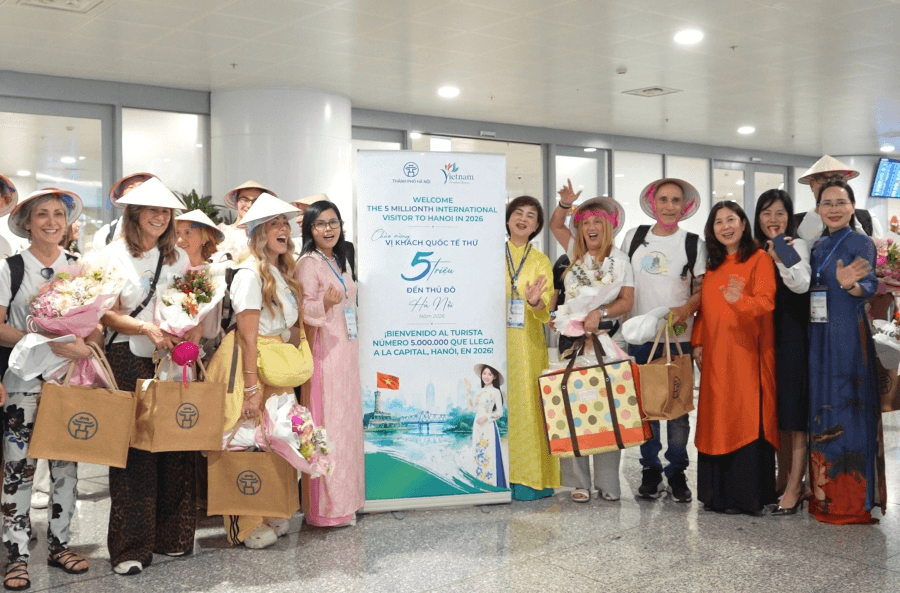 Hà Nội đón vị khách du lịch quốc tế thứ 5 triệu trong năm 2026