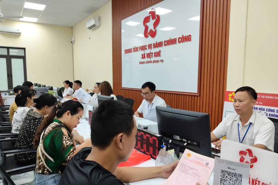 Cán bộ cơ sở nâng cao năng lực số
