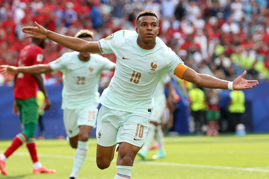 Pháp đánh bại Morocco để vào bán kết World Cup 2026