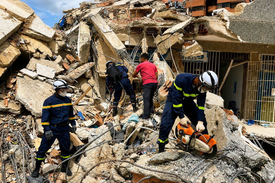 Những chiến sĩ cứu hộ Công an Hải Phòng trở về từ thảm họa động đất tại Venezuela