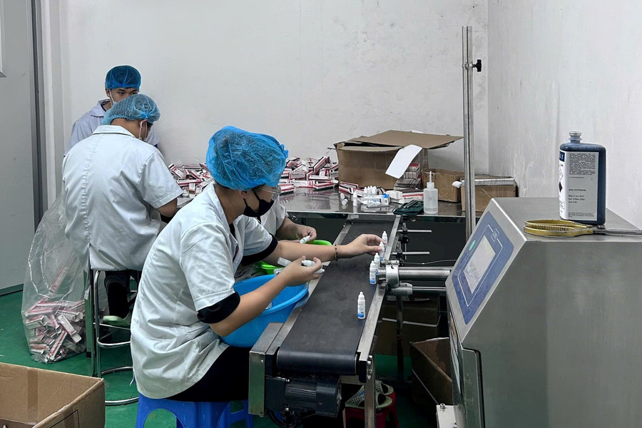 'Cuộc chiến' bảo vệ sức khỏe nhân dân và kỷ cương thị trường