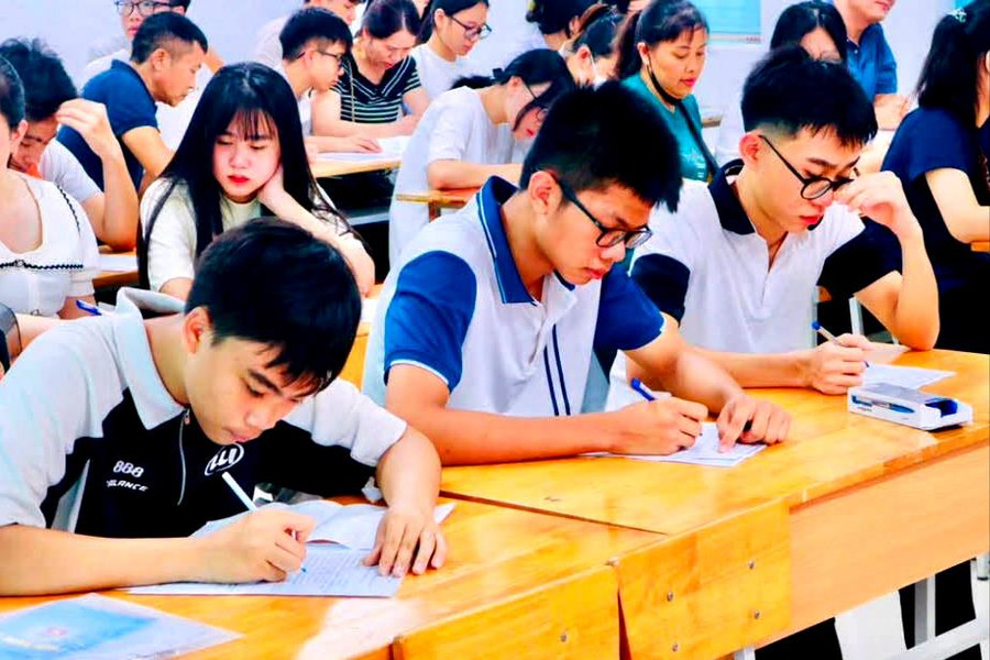 'Chiến lược' chọn tổ hợp môn lớp 10