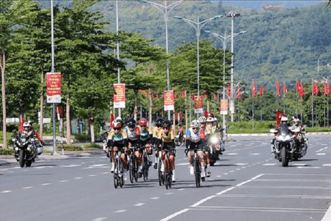 Hơn 200 vận động viên tranh tài tại Giải Vô địch Xe đạp đường trường và địa hình trẻ quốc gia 2026