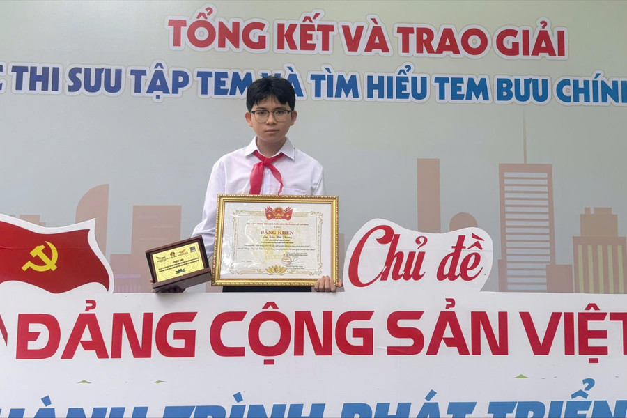 Thú vui sưu tầm 'hành trình lịch sử, văn hóa từ'