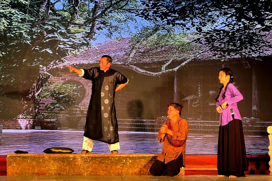 Mang 'Con đò của mẹ' đến với đảo tiền tiêu