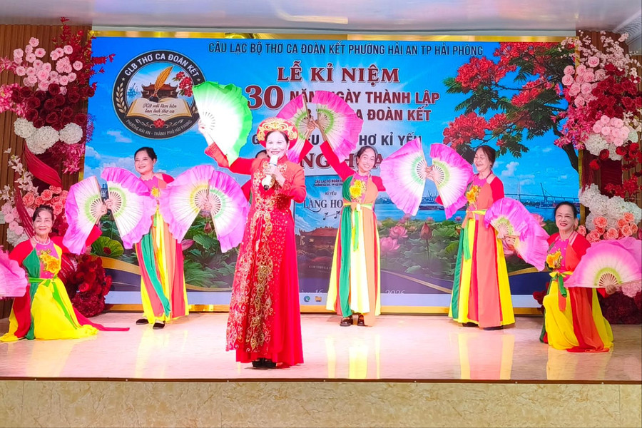 Câu lạc bộ Thơ ca Đoàn Kết bền bỉ gìn giữ phong trào thơ ca