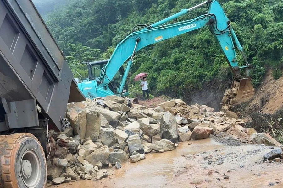 Bộ Xây dựng yêu cầu bảo đảm an toàn cho công trình đang thi công mùa mưa lũ