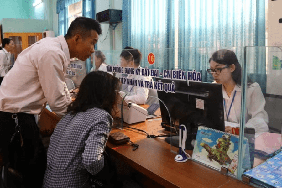 Xử lý nghiêm cán bộ thuế gây phiền hà khi làm thủ tục đất đai