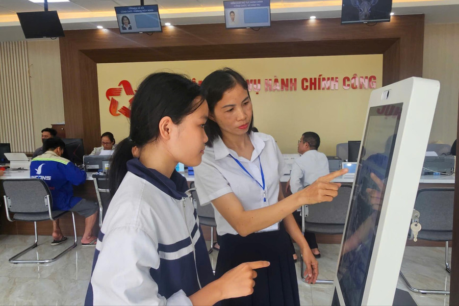 Số hoá tại Trung tâm Phục vụ hành chính công phường Lưu Kiếm