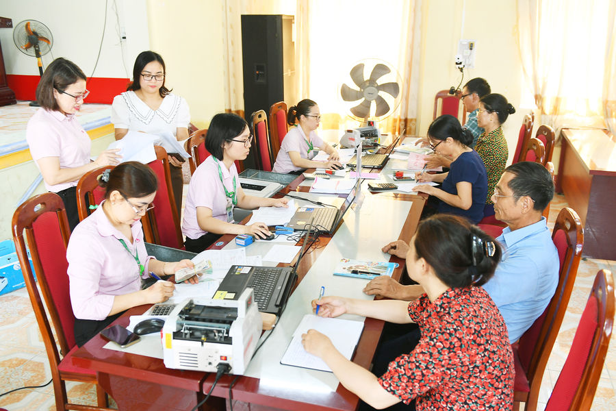 Tiếp vốn chính sách để an gia, lập nghiệp