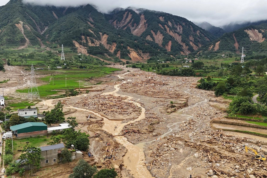 Mường Than tan hoang sau lũ quét, sạt lở đất