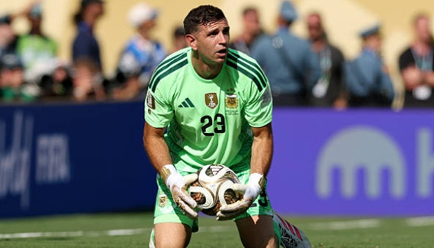 Thủ môn đội tuyển Argentina đi vào lịch sử World Cup