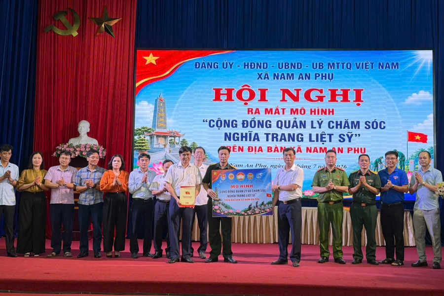 Xã Nam An Phụ ra mắt mô hình 'Cộng đồng quản lý chăm sóc nghĩa trang liệt sĩ'