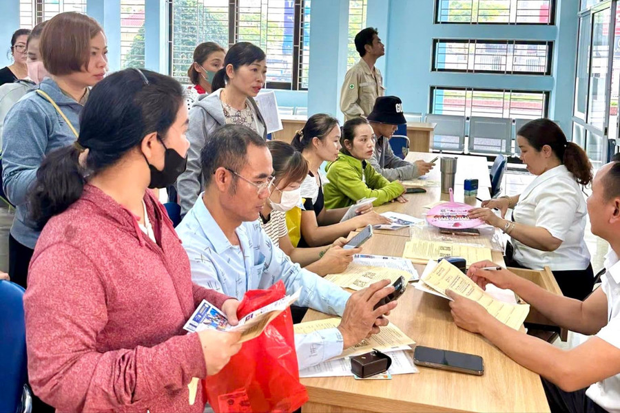 Tạo sinh kế để thoát nghèo bền vững