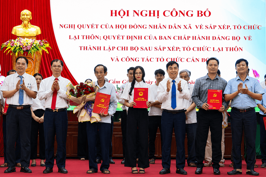 Đặt 'thước đo' mới cho trưởng thôn
