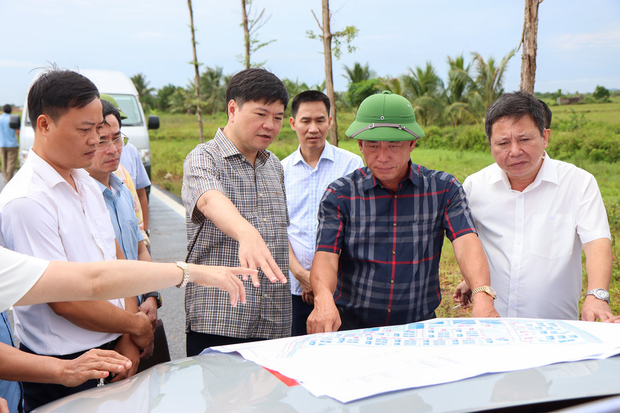 Đẩy nhanh tiến độ giải phóng mặt bằng các dự án cụm công nghiệp
