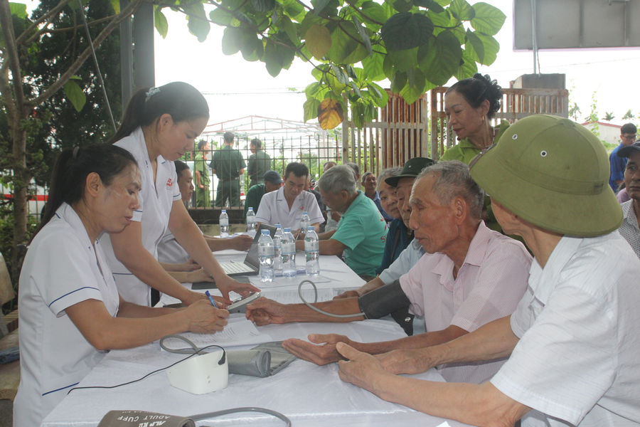 Các địa phương, đơn vị tri ân người có công, gia đình chính sách