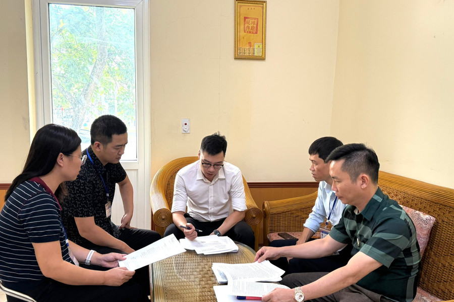 Giữ 'lửa' nhân lực cấp xã