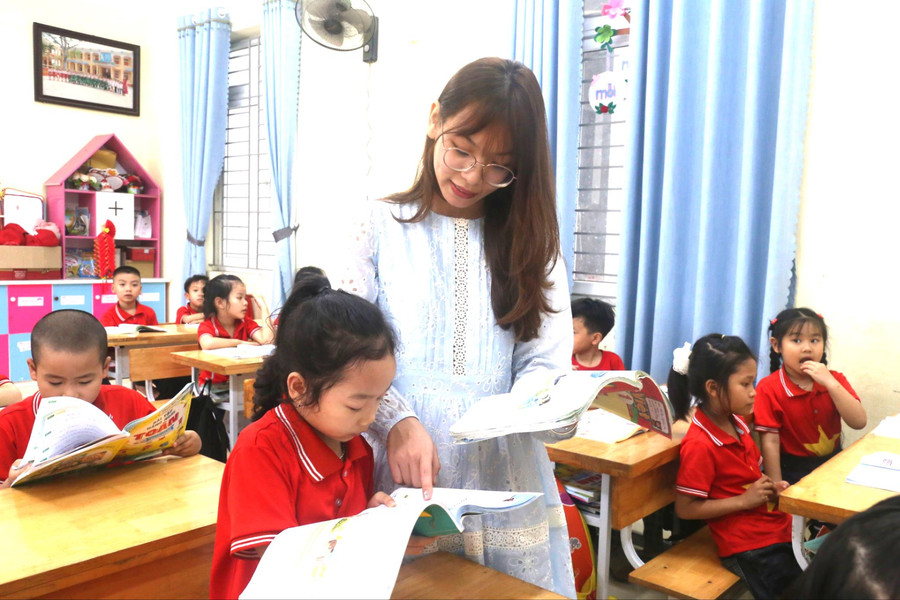 Sắp xếp trường học và bài toán đội ngũ