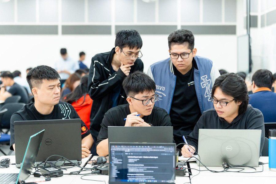 Vingroup tăng tốc đào tạo 20.000 nhân tài AI 'thực chiến'