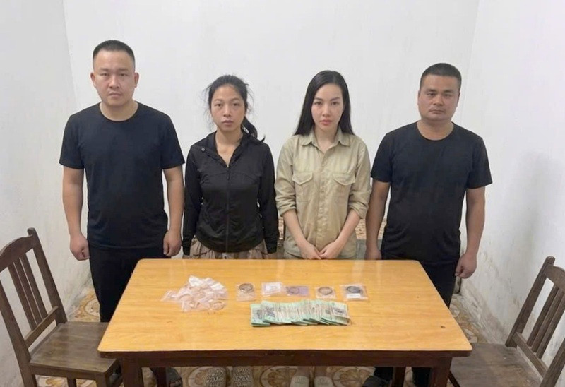 Cảnh giác thủ đoạn vàng giả 'qua mặt' tiệm vàng thật