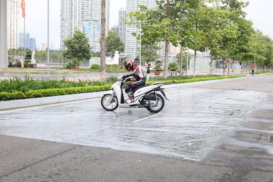 Hệ thống chống bó cứng phanh trên xe mô tô có thể giảm gần 30% số vụ tai nạn