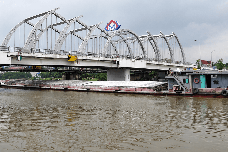 Hạn chế giao thông thủy trên sông đào Hạ Lý trong tháng 8