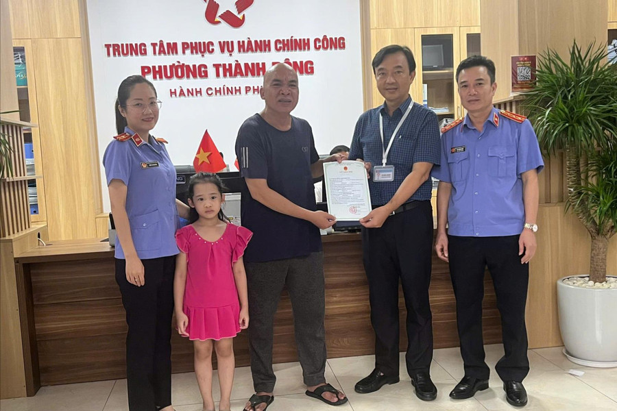 Hoàn tất thủ tục cấp giấy khai sinh cho trẻ thuộc nhóm yếu thế