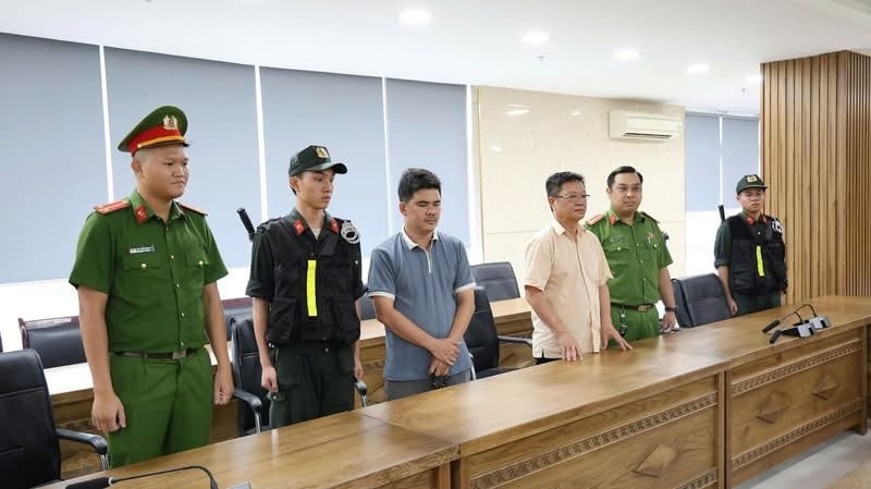 Triệt phá đường dây mua bán hóa đơn khống hơn 2.000 tỷ đồng