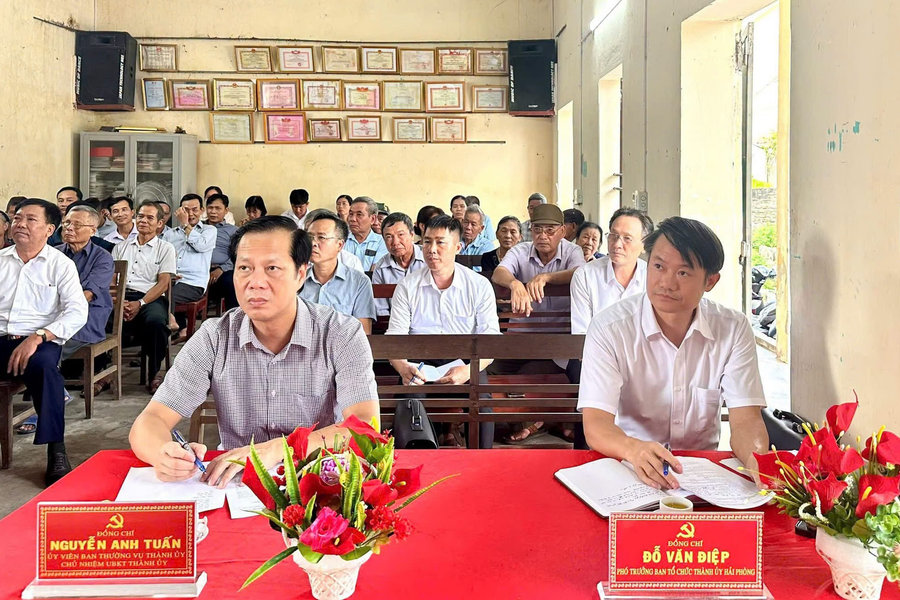 Tiếp tục đổi mới, nâng cao chất lượng sinh hoạt chi bộ